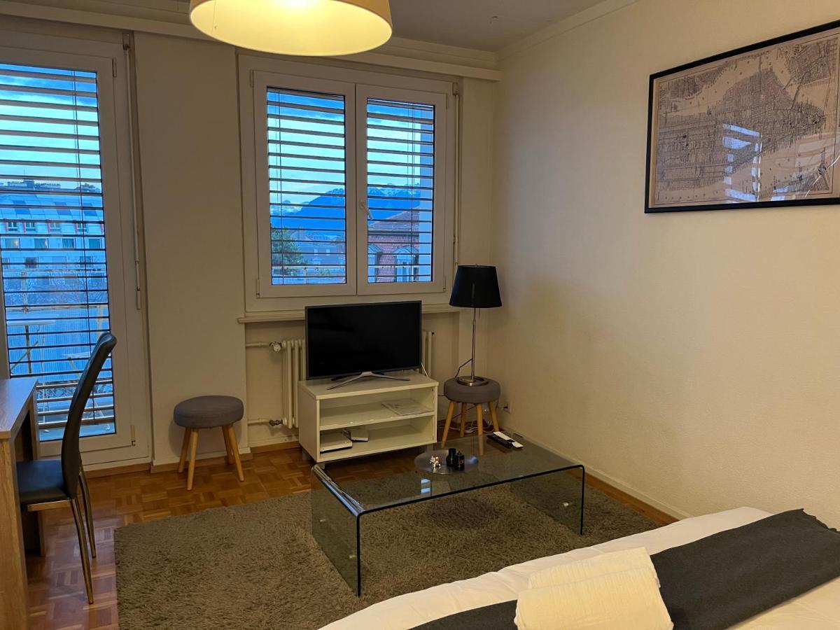 Апартаменты Beautiful Studio 2 Minutes From The Train Station Лозанна Экстерьер фото
